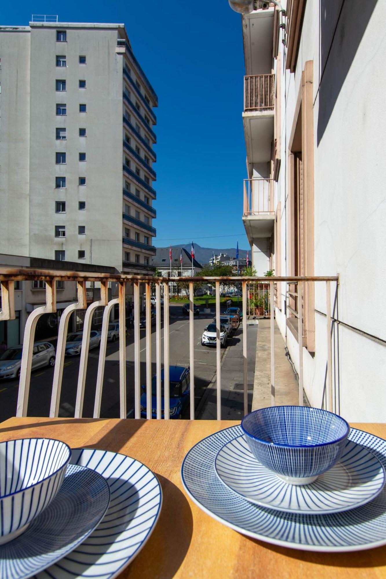 Appartement T3 Gare De Chambery Centre Ville Chambéry Exterior foto